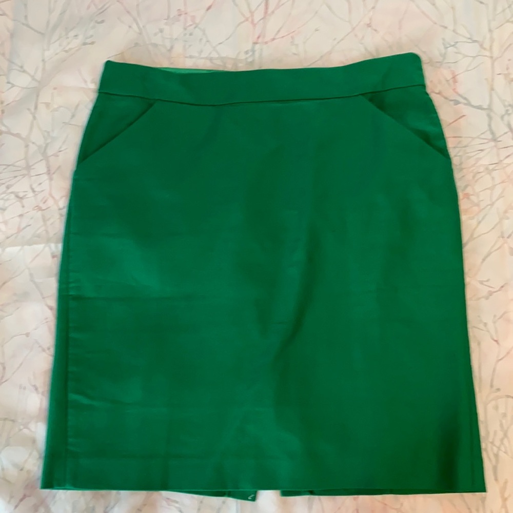 J Crew Kelly green pencil skirt, size 14, pockets
